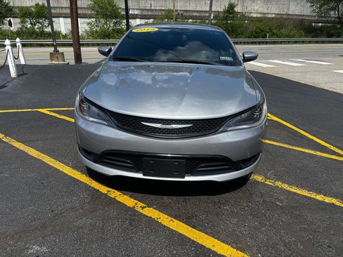 Used 2015 Chrysler 200 S AWD/4WD image 2