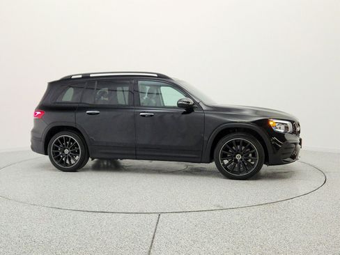 Used 2022 Mercedes-Benz GLB 250 image 4