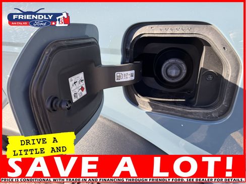 Used 2023 Ford Bronco Wildtrak image 44