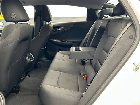 Used 2025 Chevrolet Malibu LT FWD image 22