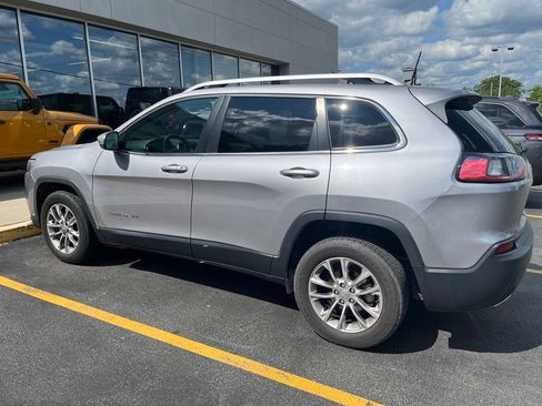 Used 2019 Jeep Cherokee Latitude Plus w/ Comfort/Convenience Group FWD image 6