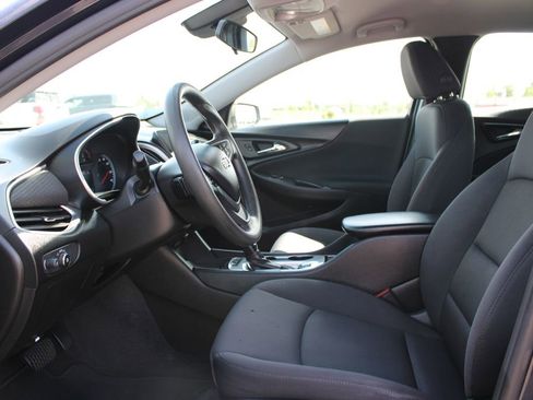 Used 2023 Chevrolet Malibu LS FWD image 19