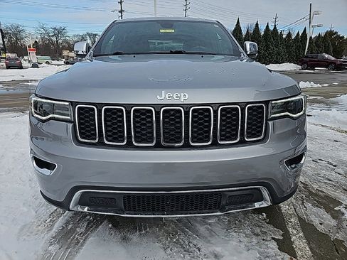 Certified 2020 Jeep Grand Cherokee Limited w/ Premium Lighting Group image 9