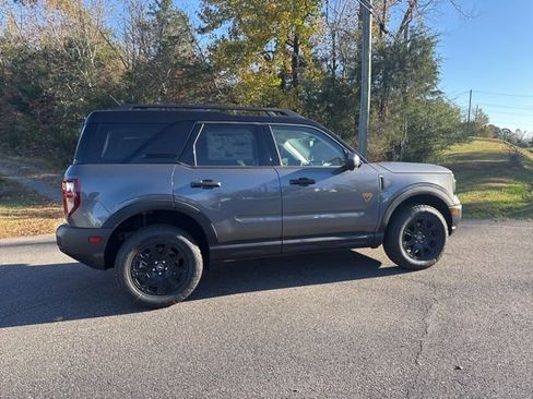 New 2025 Ford Bronco Sport Badlands image 5