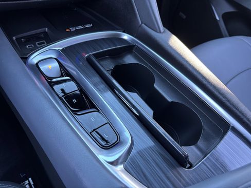 Used 2024 Buick Enclave Premium image 22