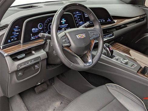 Certified 2023 Cadillac Escalade Premium Luxury w/ LPO, Floor Liner Package image 9