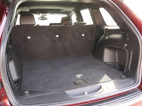 Used 2022 Jeep Grand Cherokee Limited image 27