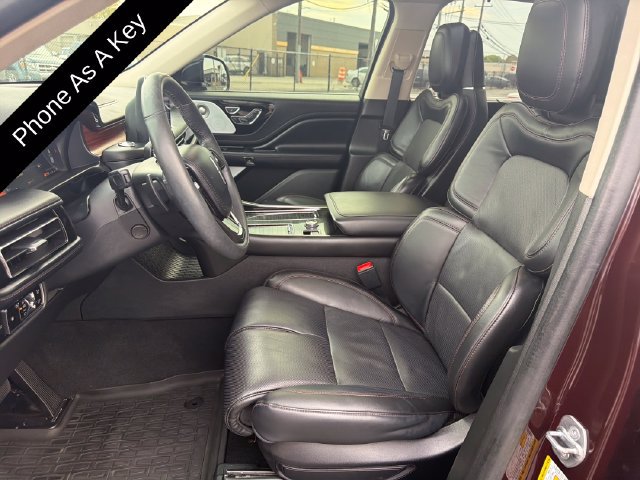 Used 2024 Lincoln Aviator Reserve w/ Equipment Group 201A AWD/4WD image 12