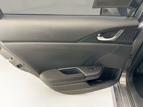 Used 2018 Honda Civic EX image 27