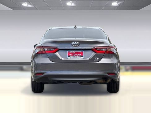 Used 2023 Toyota Camry LE image 8
