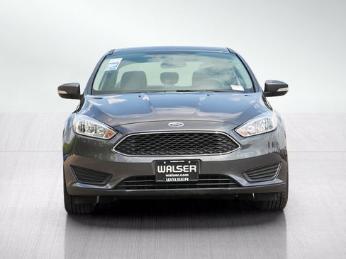 Used 2017 Ford Focus SE FWD image 8