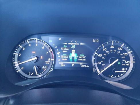 Used 2022 Toyota Highlander XLE image 33