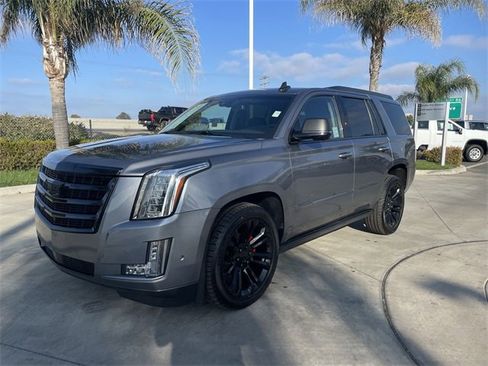 Used 2020 Cadillac Escalade Premium Luxury w/ LPO, Radiant Package image 4
