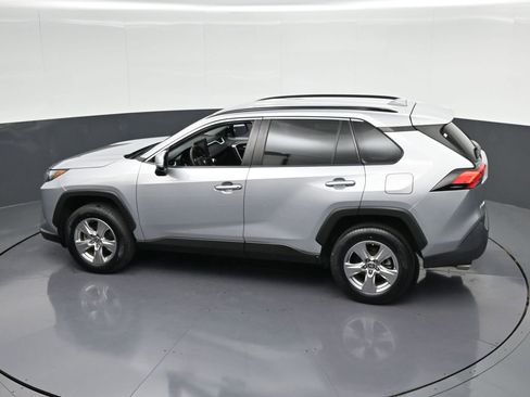 Used 2022 Toyota RAV4 XLE FWD image 28