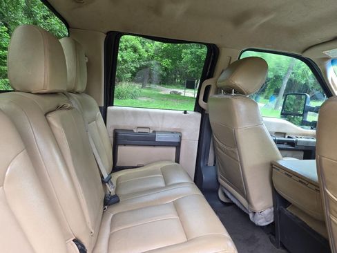 Used 2013 Ford F250 XLT w/ Chrome Pkg AWD/4WD image 30