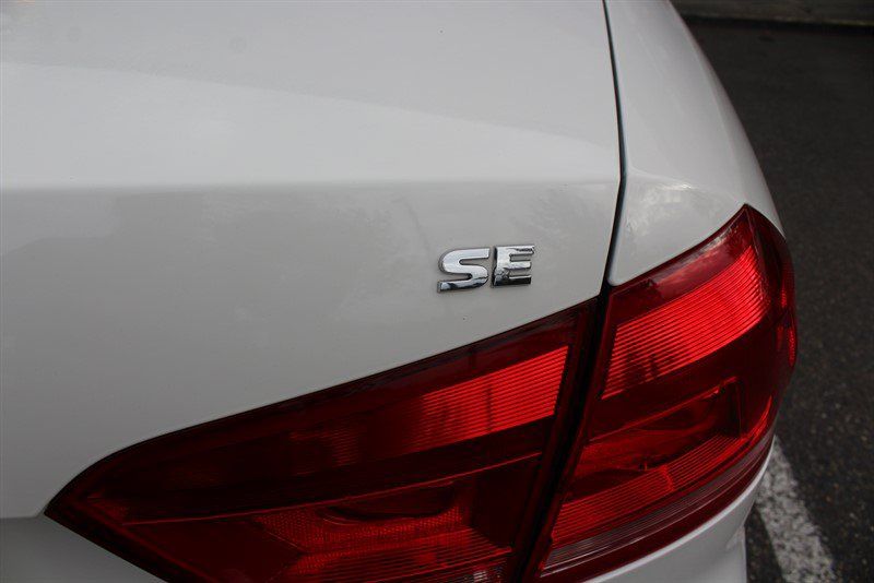 Used 2013 Volkswagen Passat 2.5 SE FWD image 26