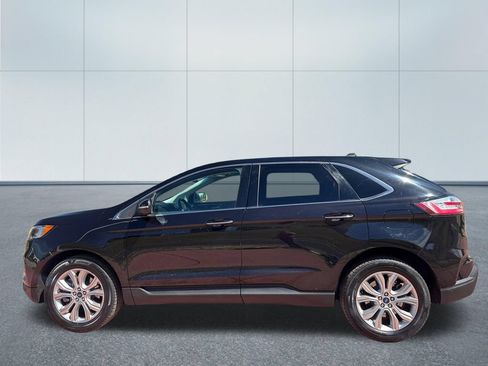 Used 2022 Ford Edge Titanium w/ Equipment Group 301A AWD/4WD image 5
