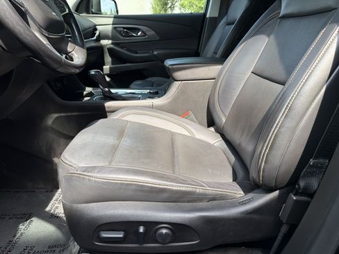 Used 2018 Chevrolet Traverse Premier AWD/4WD image 13