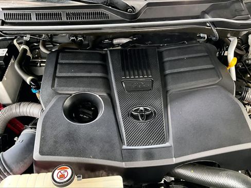 Used 2023 Toyota Tundra SR5 AWD/4WD image 32