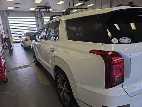 Used 2022 Hyundai Palisade Limited w/ Cargo Package AWD/4WD image 4