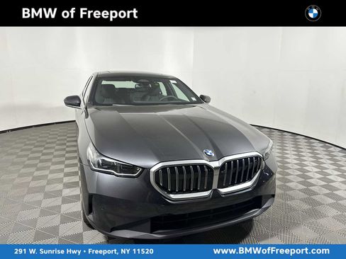 New 2026 BMW 530i xDrive w/ Premium Package image 1