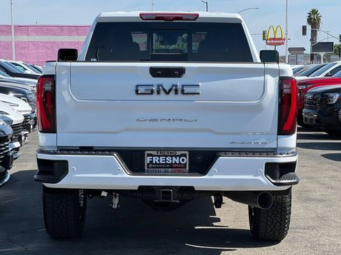 New 2026 GMC Sierra 2500 Denali Ultimate AWD/4WD image 5