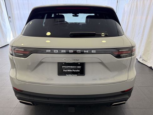 Certified 2023 Porsche Cayenne image 8