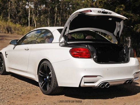 Used 2015 BMW M4 Convertible image 20