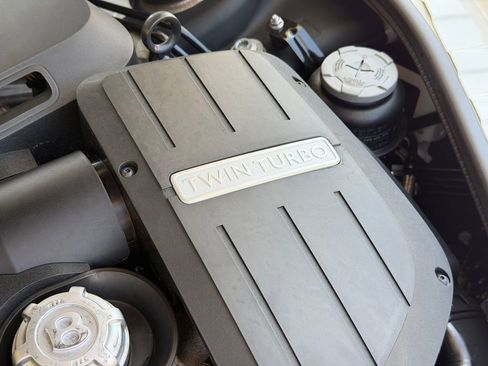 Used 2018 Bentley Flying Spur S V8 image 40