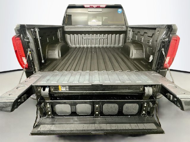 Used 2024 GMC Sierra 1500 Denali w/ Technology Package AWD/4WD image 15