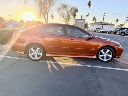 Used 2004 MAZDA MAZDA6 s w/ Luxury Pkg FWD image 4