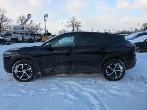 Used 2024 Chevrolet Trax RS w/ Driver Confidence Package image 4