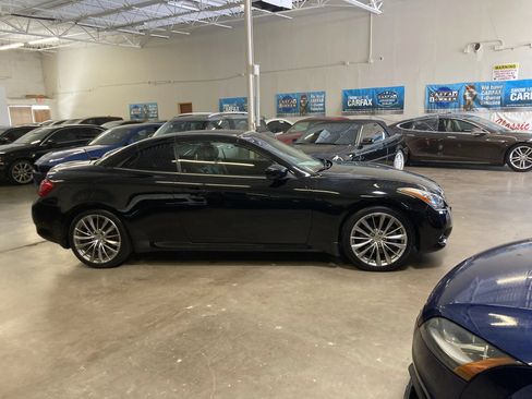 Used 2013 INFINITI G37 Convertible w/ Premium Pkg RWD image 8