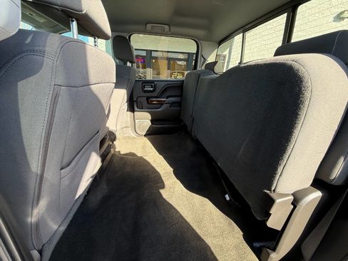 Used 2017 GMC Sierra 1500 SLE w/ SLE Value Package image 29