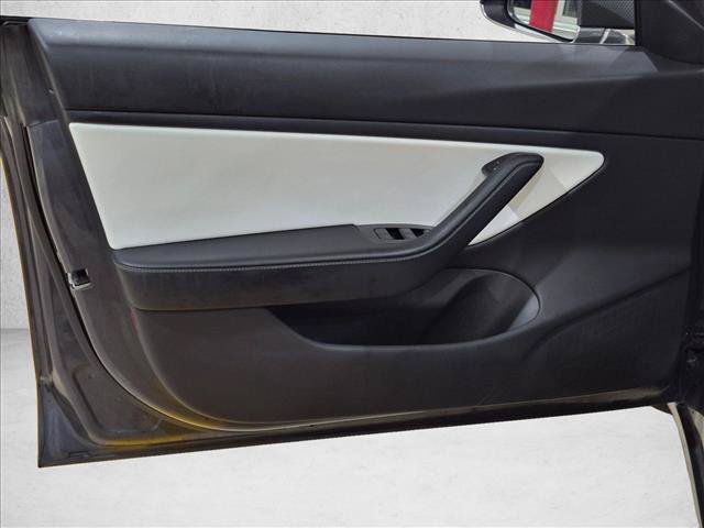 Used 2018 Tesla Model 3 Long Range AWD/4WD image 11
