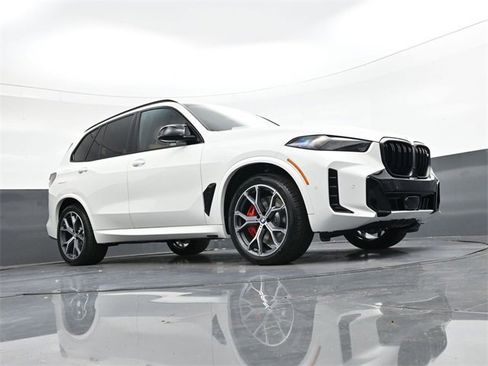 New 2026 BMW X5 M60i w/ Climate Comfort Package image 26