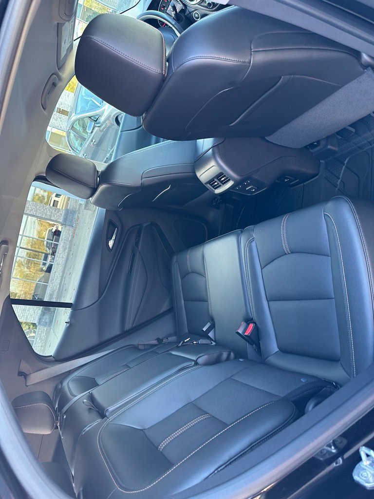 Used 2024 Chevrolet Equinox Premier AWD/4WD image 27