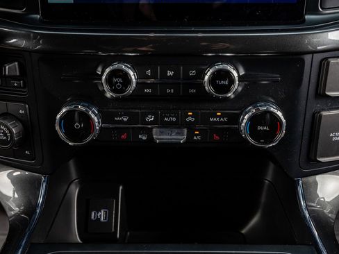 Used 2022 Ford F150 XLT w/ Equipment Group 302A High image 26