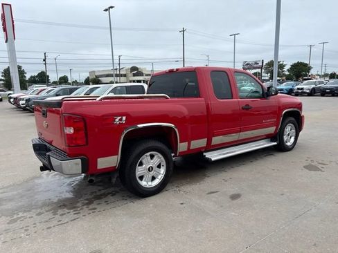 Used 2009 Chevrolet Silverado 1500 LT w/ Power Pack Plus AWD/4WD image 3