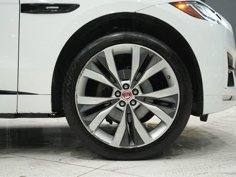 Used 2020 Jaguar F-PACE R-Sport image 12