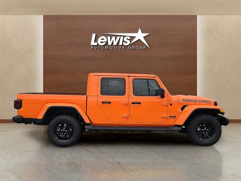 New 2025 Jeep Gladiator High Tide image 6