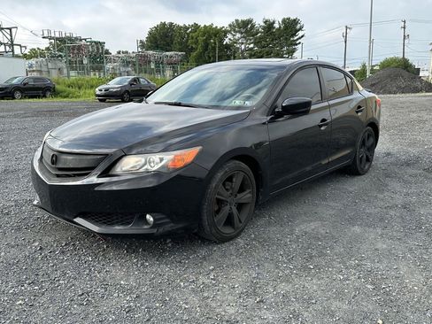 Used 2014 Acura ILX w/ Premium Package FWD image 4