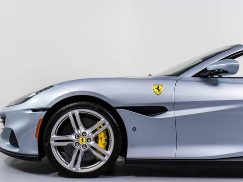 Certified 2022 Ferrari Portofino M RWD image 28