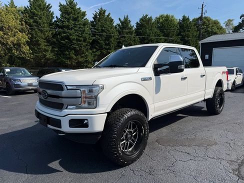 Used 2018 Ford F150 Platinum w/ Equipment Group 701A Luxury AWD/4WD image 3