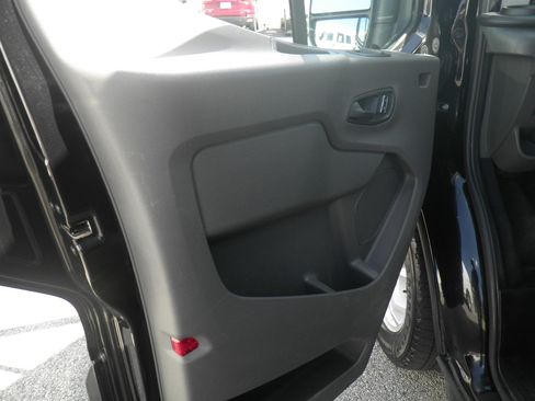 Used 2023 Ford Transit 350 XLT image 12