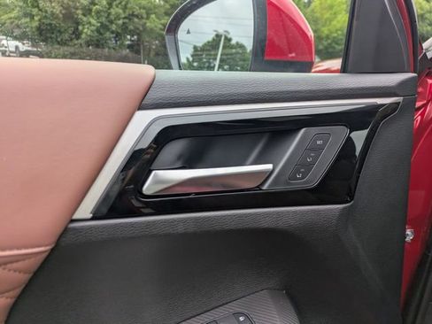 New 2025 Mitsubishi Outlander SEL image 12