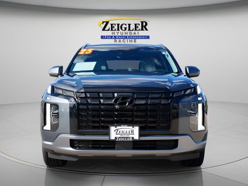 Certified 2025 Hyundai Palisade SEL FWD image 2