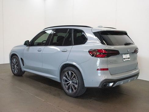 Used 2025 BMW X5 xDrive40i w/ M Sport Package AWD/4WD image 6