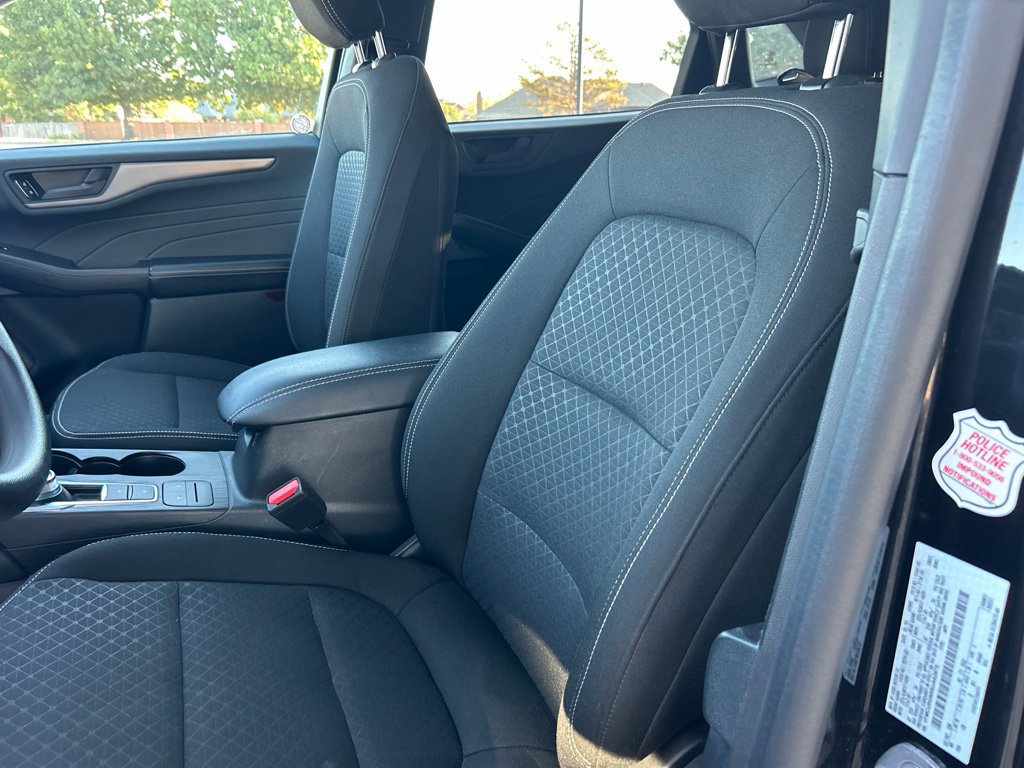 Used 2025 Ford Escape Active FWD image 17