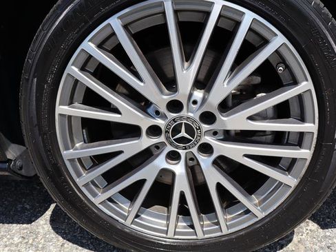 Used 2025 Mercedes-Benz CLA 250 image 33